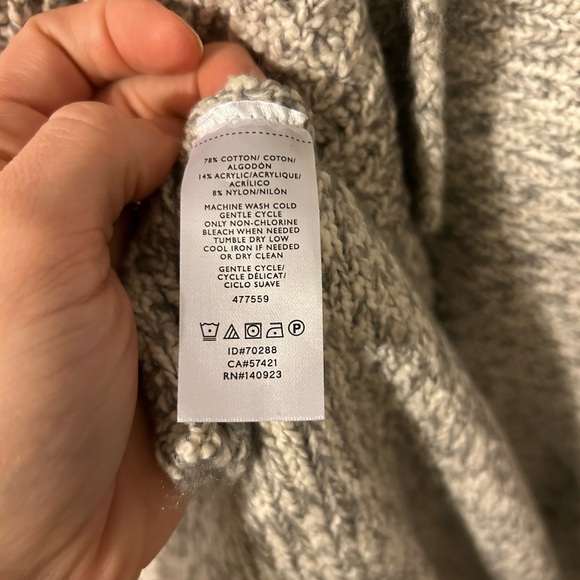 NWT Loft Outlet Sweater Vest - Picture 4 of 4